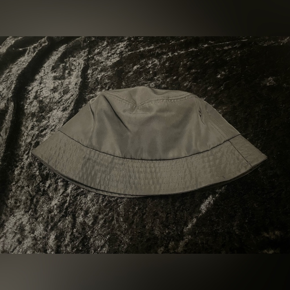 Black Bucket Hat